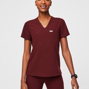 Figs Burgundy Catarina One Pocket Scub Top